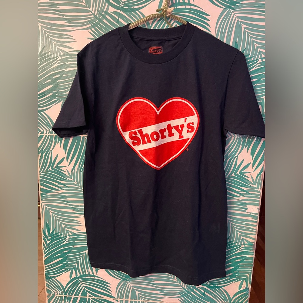 Shorty’s Skateboards heart logo t-shirt sz M navy w/ red heart